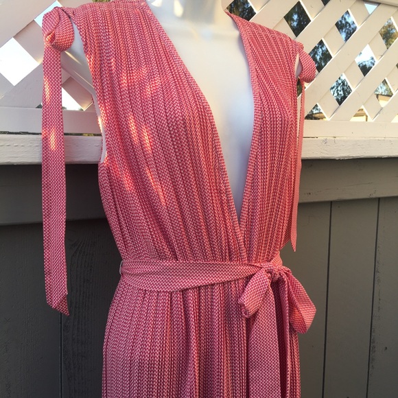 CMEO collective Unstoppable Jumpsuit New sz Small - Picture 2 of 7